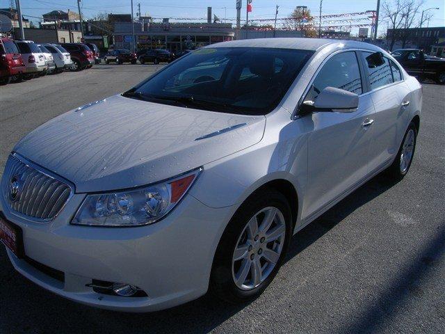 Buick LaCrosse All The Whistlesbells Sedan