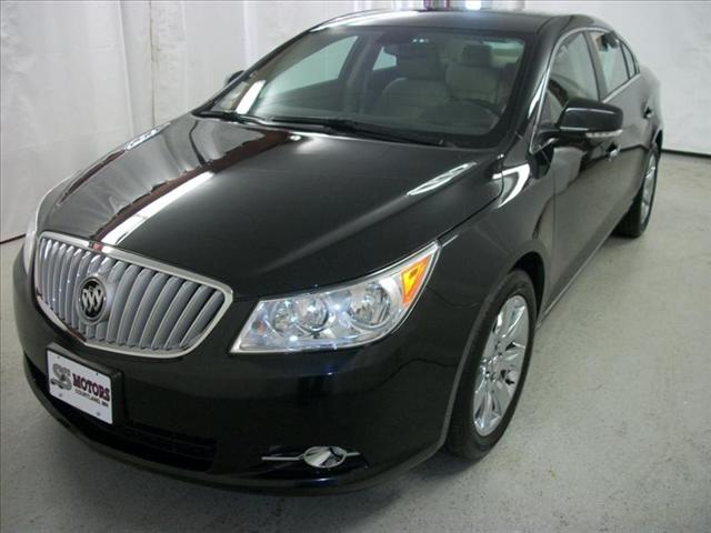 Buick LaCrosse 2011 photo 1