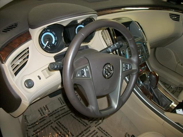 Buick LaCrosse 2011 photo 5