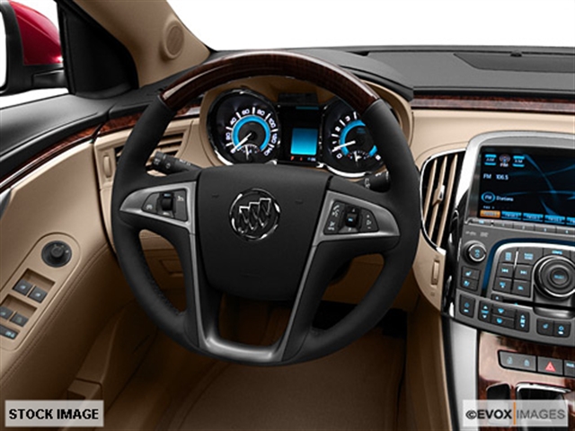 Buick LaCrosse 2011 photo 3