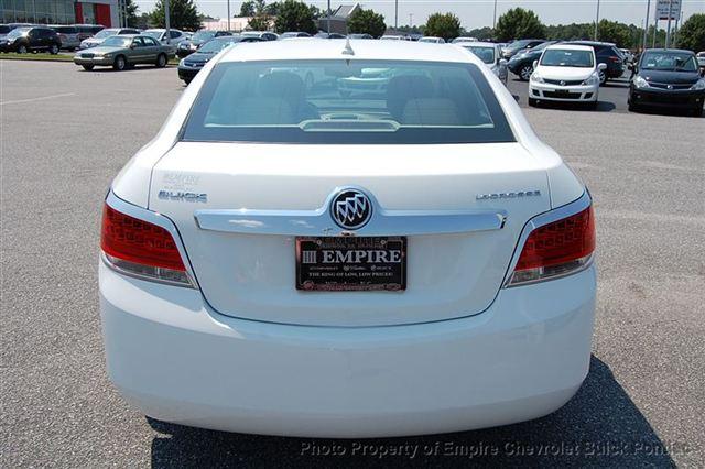 Buick LaCrosse 2011 photo 4