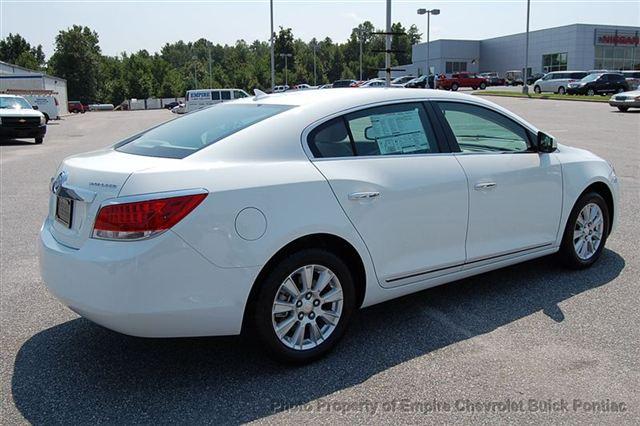 Buick LaCrosse 2011 photo 5