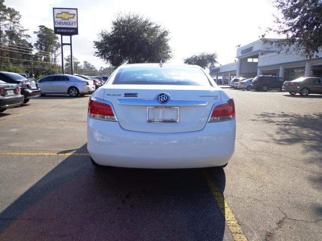 Buick LaCrosse 2011 photo 5