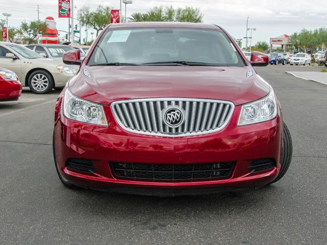 Buick LaCrosse 2011 photo 1