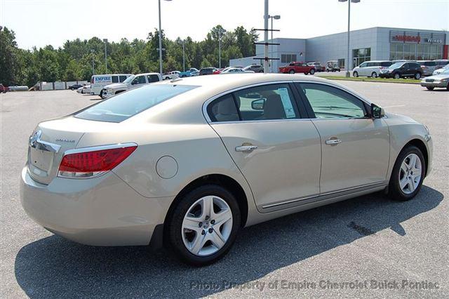 Buick LaCrosse 2011 photo 5