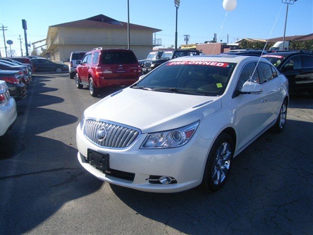 Buick LaCrosse GL Sedan 4D Unspecified