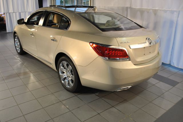 Buick LaCrosse 2011 photo 11