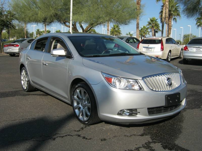 Buick LaCrosse 2011 photo 3