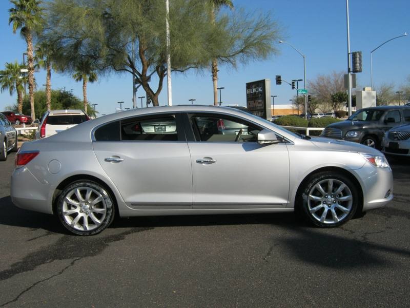 Buick LaCrosse 2011 photo 4