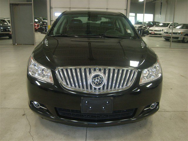 Buick LaCrosse 2011 photo 1