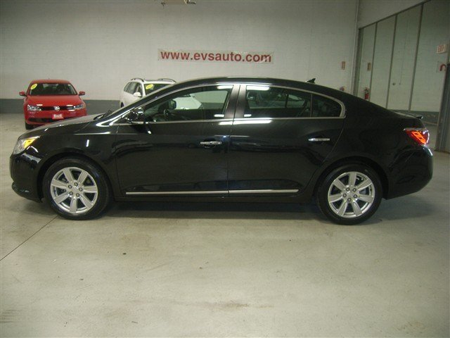 Buick LaCrosse 2011 photo 4