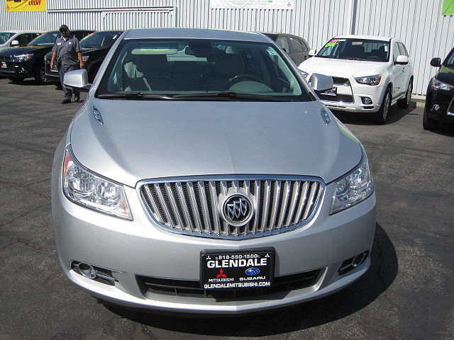 Buick LaCrosse 2011 photo 1