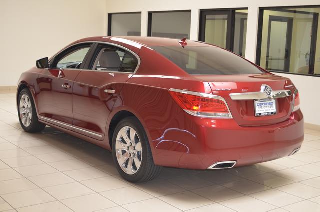 Buick LaCrosse 2011 photo 4