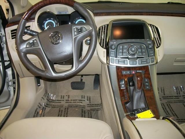 Buick LaCrosse 2011 photo 5