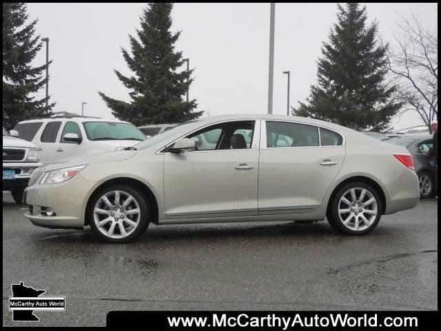 Buick LaCrosse 2011 photo 1