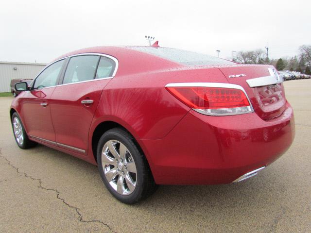 Buick LaCrosse 2013 photo 2