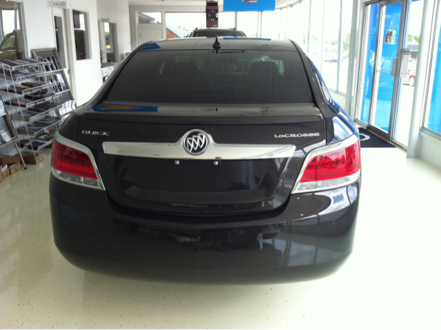 Buick LaCrosse 2013 photo 2