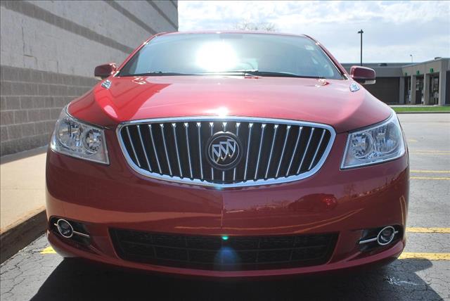 Buick LaCrosse 2013 photo 2