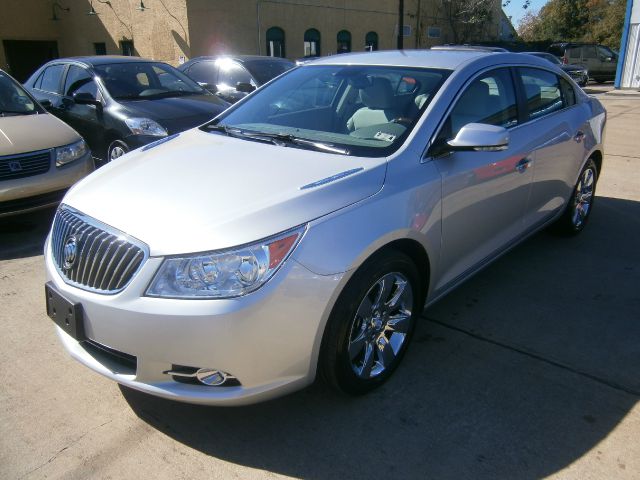 Buick LaCrosse 2013 photo 1