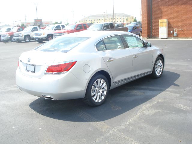 Buick LaCrosse 2013 photo 19