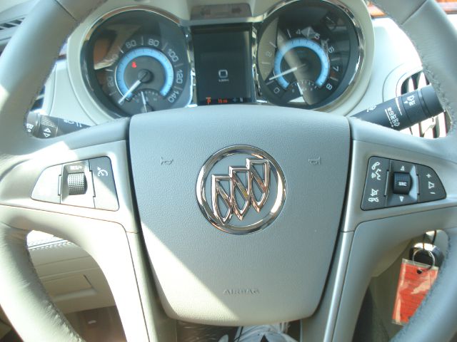 Buick LaCrosse 2013 photo 6