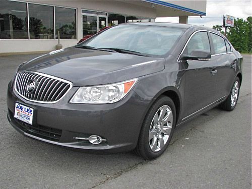 Buick LaCrosse 2dr Cpe 328i RWD Spotrs Sedan