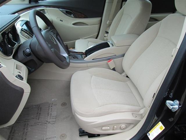 Buick LaCrosse 2013 photo 3