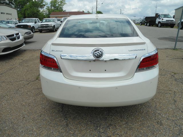 Buick LaCrosse 2013 photo 1