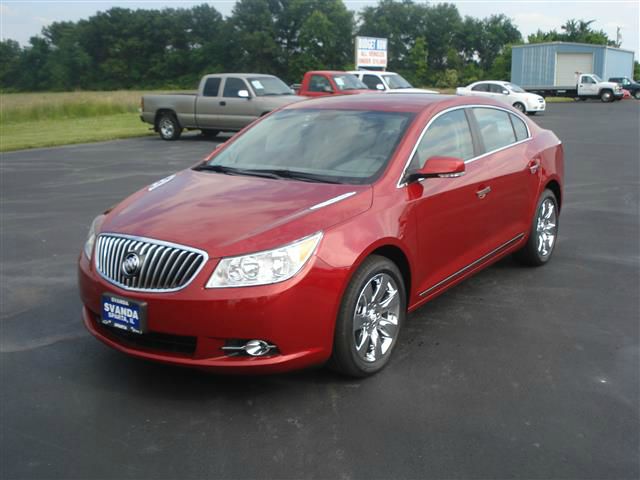 Buick LaCrosse 2013 photo 1