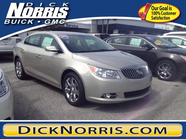 Buick LaCrosse 2013 photo 2