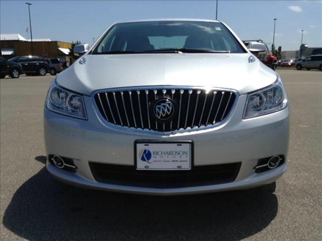 Buick LaCrosse 2013 photo 3