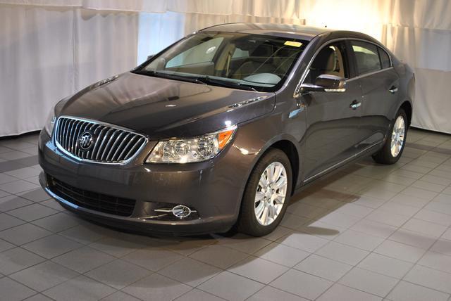 Buick LaCrosse 1500 4x4 Sport Sedan