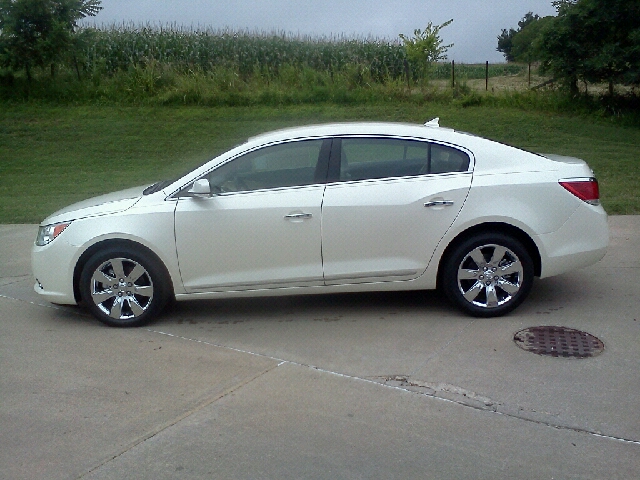 Buick LaCrosse 2013 photo 1