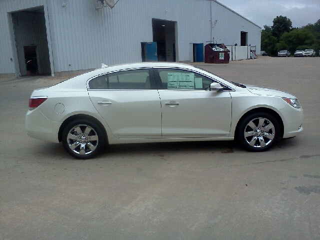 Buick LaCrosse 2013 photo 3