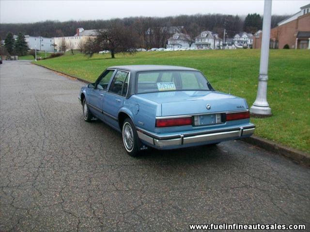 Buick LeSabre 1988 photo 4