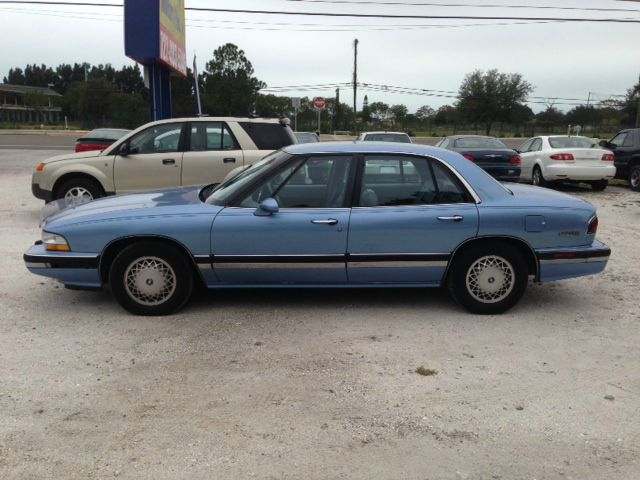 Buick LeSabre 1992 photo 1