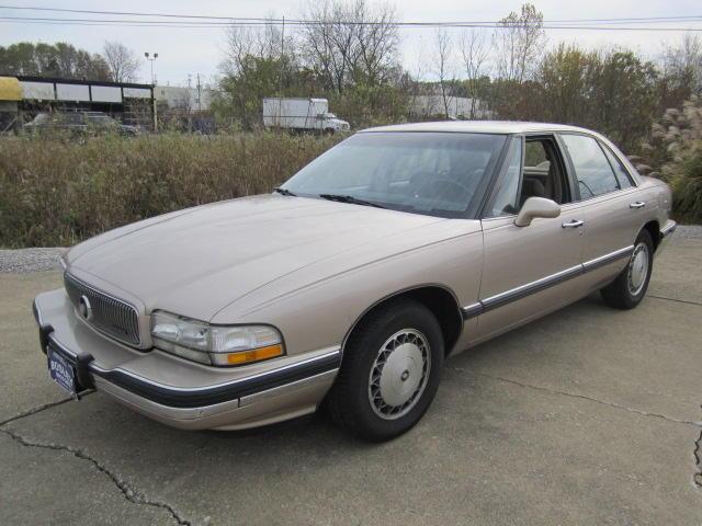 Buick LeSabre 1993 photo 1