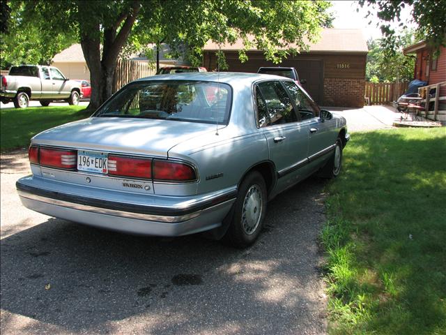 Buick LeSabre 1994 photo 2