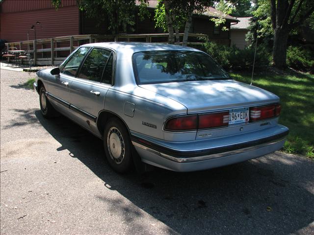 Buick LeSabre 1994 photo 3