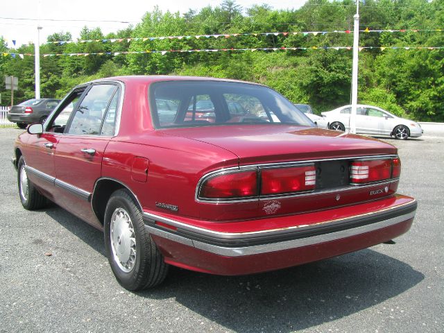 Buick LeSabre 1995 photo 1