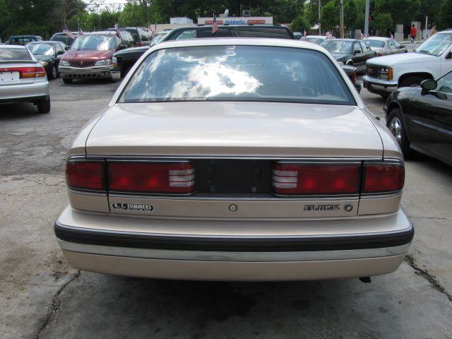 Buick LeSabre 1995 photo 1