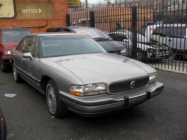 Buick LeSabre 1995 photo 2