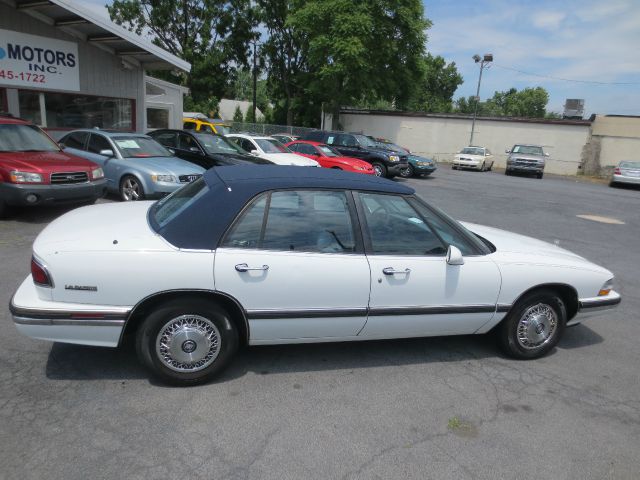 Buick LeSabre 1995 photo 2