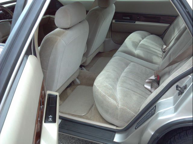 Buick LeSabre 1997 photo 2