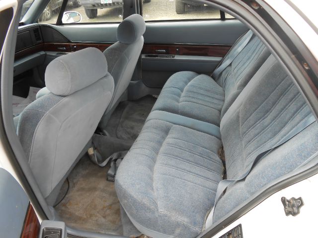 Buick LeSabre 1997 photo 1