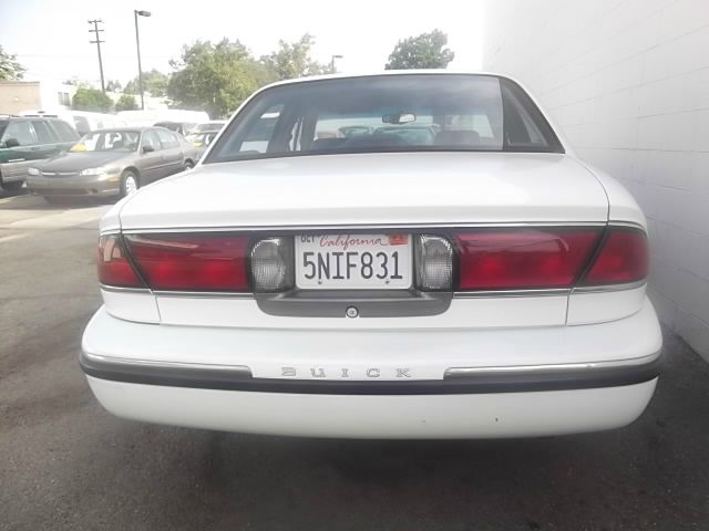 Buick LeSabre 1997 photo 2