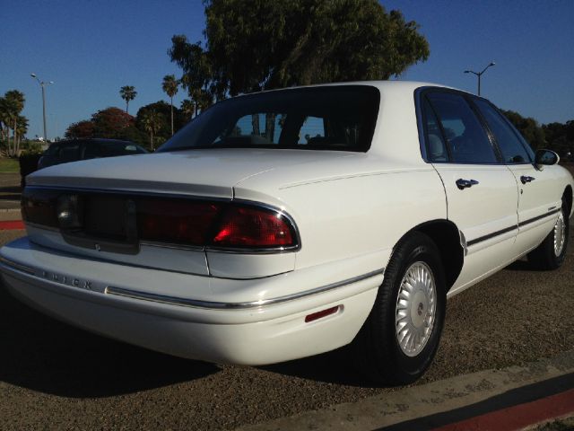 Buick LeSabre 1997 photo 2