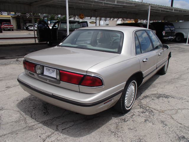 Buick LeSabre 1997 photo 17