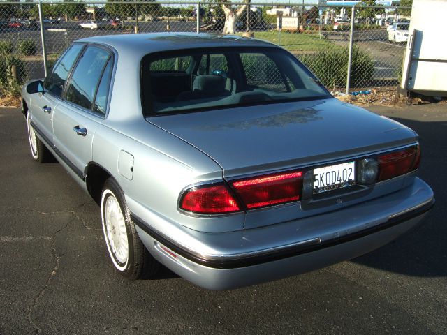 Buick LeSabre 1997 photo 4