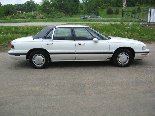 Buick LeSabre 1997 photo 11